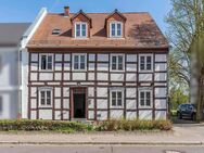 Charmantes, denkmalgeschütztes Mehrfamilienhaus mit ca. 7?% Rendite & Potenzial zur Steigerung - Friesack