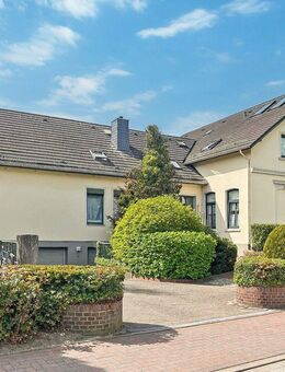 Lukrative Kapitalanlage mit 4 vermieteten Einheiten im Herzen von Rastede - Rastede