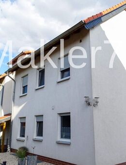 Moderne DG-Wohnung mit Balkon & Carport - Lengede
