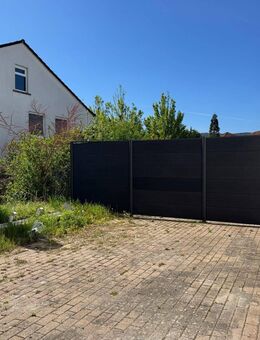 Exklusives Doppelhaus oder Hälfte in Massivbauweise mit Einliegerwohnung und Doppelgarage - Deidesheim