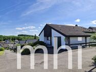 Nümbrecht Rommelsdorf: Verklinkerter Massivbau mit Garage - Nümbrecht