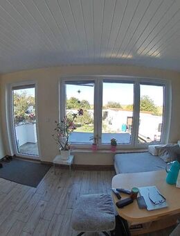 Saniertes Wohnhaus mit 5 Zimmer, Vollkeller, 2 Bäder, Garage, Nebengelass & viel Land, im LK Rostock - Lalendorf