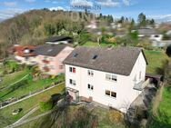 Mehrfamilienhaus in Top-Lage mit Entwicklungspotenzial & großem Grundstück - Nittendorf (Markt)