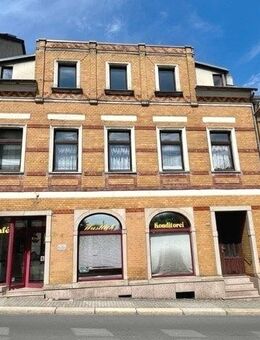 Mehrfamilienhaus mit Laden und 2 freien Wohnungen ! - Netzschkau