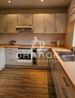 ***Wenn es etwas mehr sein darf - Geräumiges Einfamilienhaus mit Wintergarten*** - Porta Westfalica