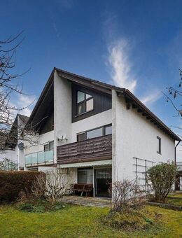 Familienfreundliches Zuhause in Gilching mit ausgebautem Dachgeschoss, Garten & 2 Garagen - Gilching