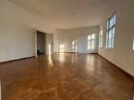 Weimar* Altstadt* san. Altbau* 3 Zi* Wohnküche*EBK abkaufbar* Parkett* Wanne* Etagenheizung - Weimar