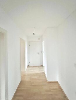 Wohnung für Singles & Paare - 3 -Zimmer im Herzen Burghausens - 3. OG ohne Aufzug - Burghausen