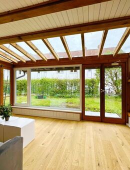 Charmante 2,5-Zimmer-Erdgeschosswohnung mit Wintergarten in Geretsried-Gartenberg - Geretsried