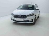 Skoda Fabia, 1.0 TSI Selection, Jahr 2022 - Berlin