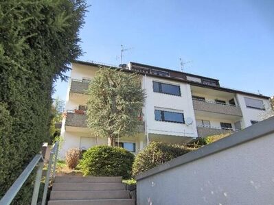 Jetzt kaufen - später einziehen: 3-Zi.-DG-Whg. vermietet mit Garage in ruhiger Hanglage von S-Botnang