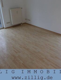 1-Zi.-Wohnung in Regensburg-Nord - Laminat, 2 Balkone, Keller, TG - ZILLIG IMMOBILIEN - Regensburg