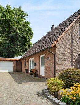 Charmantes Einfamilienhaus auf großzügigem Eckgrundstück - Delmenhorst