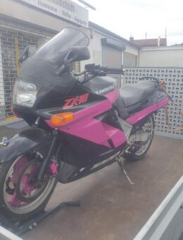 Kawasaki zx 10. Scheunenfund. Mit 4in1 Sebring. 180 Reifen hinten - Ranstadt
