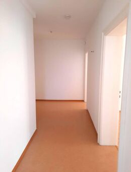 +++Achtung eilige Senioren aufgepasst! Helle renovierte 3-Zimmer-Wohnung (1.OG) mit Loggia mitten in der Würzburger Sanderau+++ - Würzburg