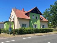 *RESERVIERT* Jetzt günstig in Beton investieren! Großes Wohnhaus mit knapp 3000 qm Grundstück! - Coswig (Anhalt)