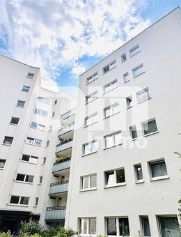 Umfangreich sanierte 4-Zimmerwohnung im EG mit Balkon in hervorragender Wohnlage - Kassel