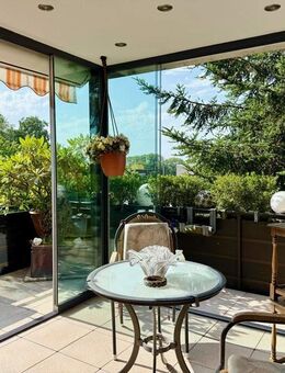 ***RESERVIERT *** Penthousewohnung mit Wintergarten und Blick ins Grüne in ruhiger Lage *** - Georgsmarienhütte