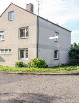 Einfamilienhaus mit Sanierungsbedarf in Toplage * 8 bis 9 Zimmer möglich * Doppelgarage * 2 Bäder * G-WC - Leverkusen