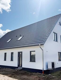 Doppelhaushälfte in Lichtenhagen-Dorf, Neubau im Erstbezug, Rostock, Ostsee - Rostock Lütten Klein
