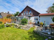 Gemütliches Einfamilienhaus mit Doppel-Carport u. Wintergarten in ruhiger Lage von Burscheid-Hilgen - Burscheid