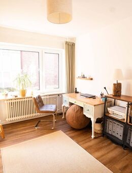 Hochwertig modernisierte Eigentumswohnung mit Terrasse und Garten - Hamburg