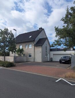 Wohnen & Arbeiten - Zweifamilienhaus mit Gewerbefläche - Laatzen