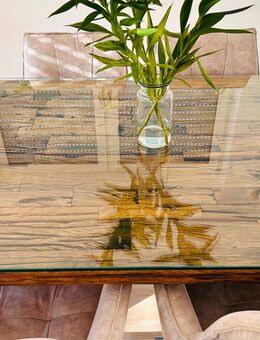 Teakholz Esstisch - massiv mit Glasplatte - Großenseebach