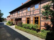 Exklusive vollmöblierte 3-Zimmer-Wohnung mit Wintergarten, Garten, Schwimmteich und Sauna - Hohenhameln