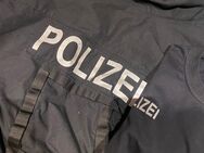 Geldsklave wird von Polizist gesucht - Hannover