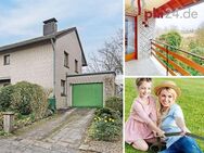 PHI AACHEN - Gemütliches Familienhaus mit Garage auf sonnigem Grundstück in Jülich-Broich! - Jülich