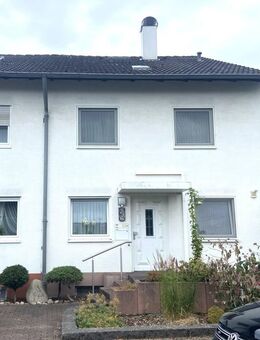 Eggenstein gepfl. Reihenmittelhaus ruhige Lage, 4,5 Zi., Wfl. 122m², Grund 209m², Terrasse, Garage - Eggenstein-Leopoldshafen