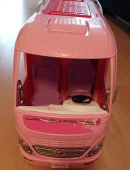 Barbie Wohnmobil mit Barbies und Kleiderschrank - Kamp-Lintfort