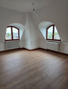 4-Zimmer-Wohnung – Neu renoviert & bezugsbereit in der Brandenburgstraße 22 - Wuppertal