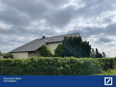 Großes Einfamilienhaus in schöner Lage