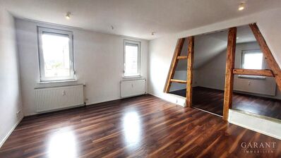 Schöne 3 bis 4 Zimmer-Wohnung in ruhiger, zentraler Lage, renoviert und sofort bezugsfrei!