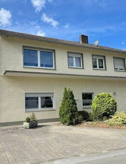 Viel Platz für die Familie oder auch Generationen! Solides Ein-/Zweifamilienhaus mit Garage in Anröchte-Mellrich! - Anröchte