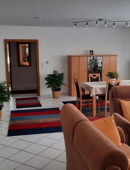 Exklusive Wohnung mit 4,5 Zimmern, EBK und Balkon in Hettenleidelheim - Hettenleidelheim