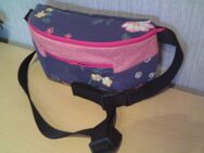 Bauchtasche blau mit bunte Blumen - Unna