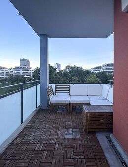 Neuwertige 3-Zimmer-Wohnung mit Balkon, EBK und Blick ins Grüne! - München