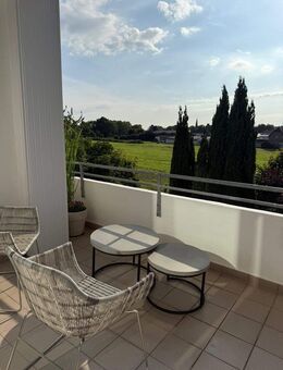 *** UETERSEN ! * NEU SANIERTE 3,5 ZIMMER ETW * SONNIGE GROSSE LOGGIA * EBK * DUSCHBAD * PKW AUSSENSTELLPLATZ *** - Uetersen