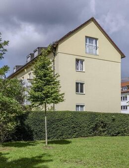Frei ab Q2 2026! Familienfreundliche 4-Zimmer-Wohnung mit sonnigem Balkon und optionalem Hobbykeller - München
