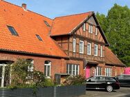 private Reitanlage u. Wohnhaus in ehem. historischem Bahnhof-Hotel vor den Toren Hamburgs - Dahlenburg