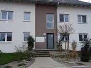 Modern und Attraktiv - Schöne Neubau 3-Zimmer-EG-Wohnung (rechts) im ruhigen Neubaugebiet in Honhardt - Frankenhardt