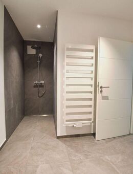 Für Kapitalanleger - Barrierefreie, energieeffiziente Neubau 2-Zimmer Wohnung - Nähe Guntramshügel - Traunstein