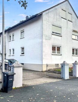 Solides 6 Parteienhaus in guter zentraler Lage von Hirschaid - Hirschaid