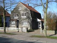 Stilvoll: 3-Zimmer-Altbauwohnung in Preetz-Süd - Preetz (Schleswig-Holstein)