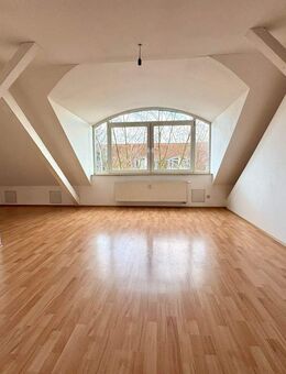 Gemütliche Dachgeschosswohnung in zentraler Lage - Dresden