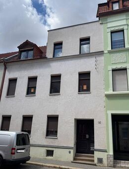 Solides MFH in ruhiger Lage mit Ausbaupotenzial - Meerane