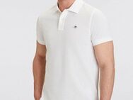 Gant Poloshirt REG SHIELD SS PIQUE POLO mit Logo und Flachstrickkragen 100% Baumwolle Pique